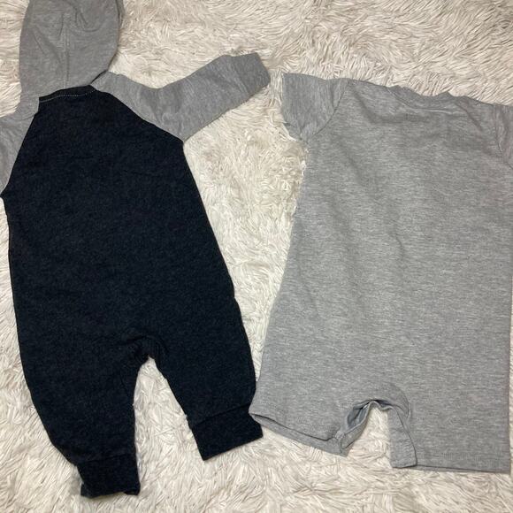 *Bundle |Converse All Star | Baby boy one piece outfit- different sizes-set of 2 - Picture 6 of 11